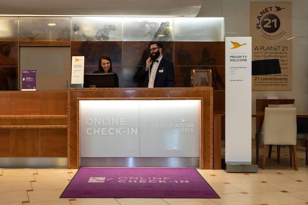 Mercure Korona Hotel 4*